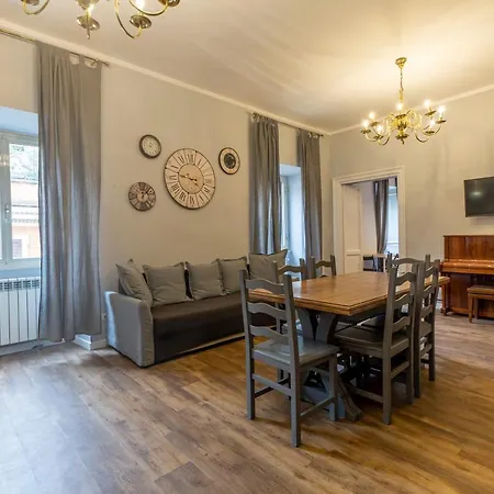 Flatinrome Trastevere 6 شقة *