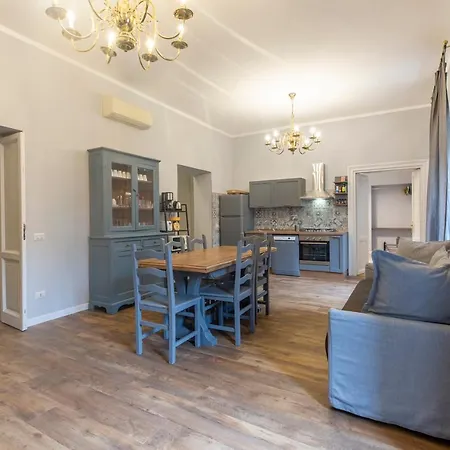 Apartament Flatinrome Trastevere 6 *