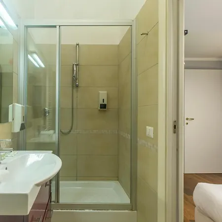 Flatinrome Trastevere 6 روما